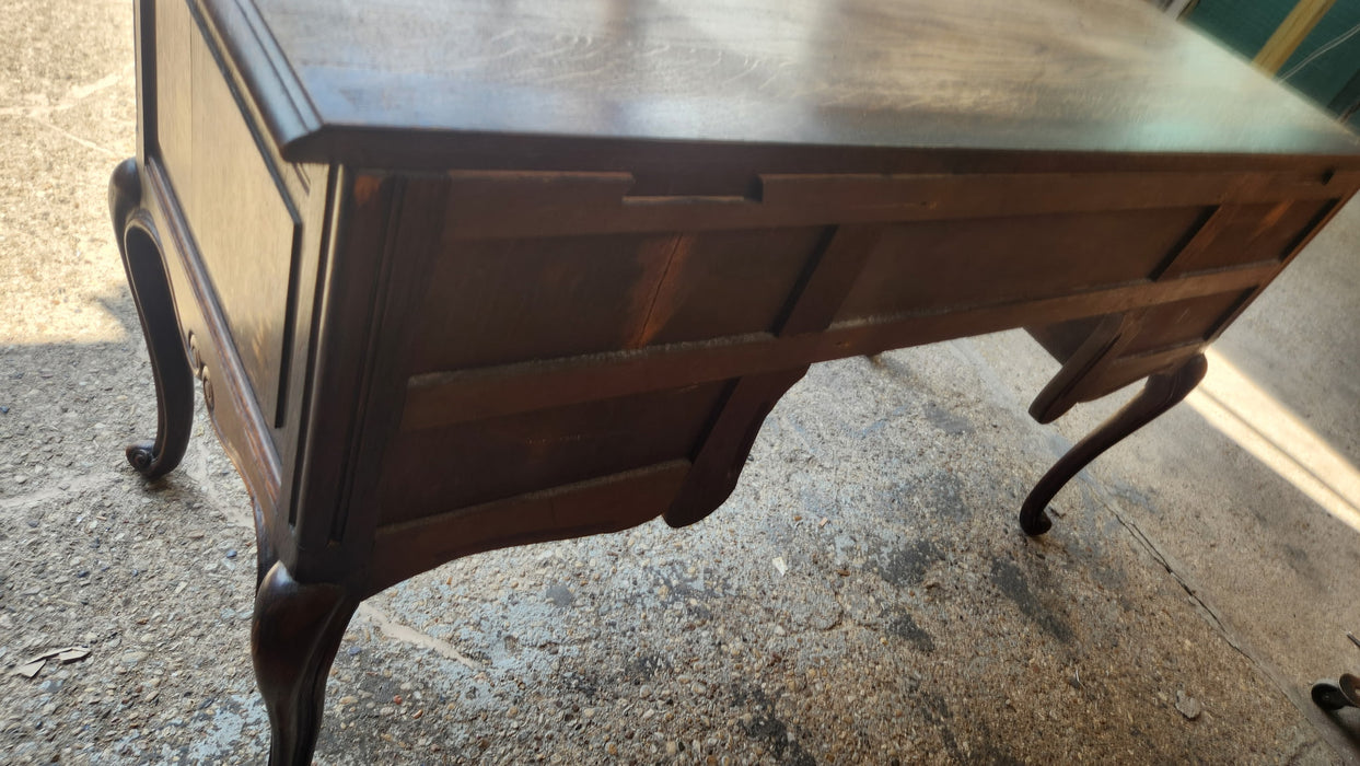 SHALLOW OAK COUNTRY FRENCH VANITY WITH MIRROR