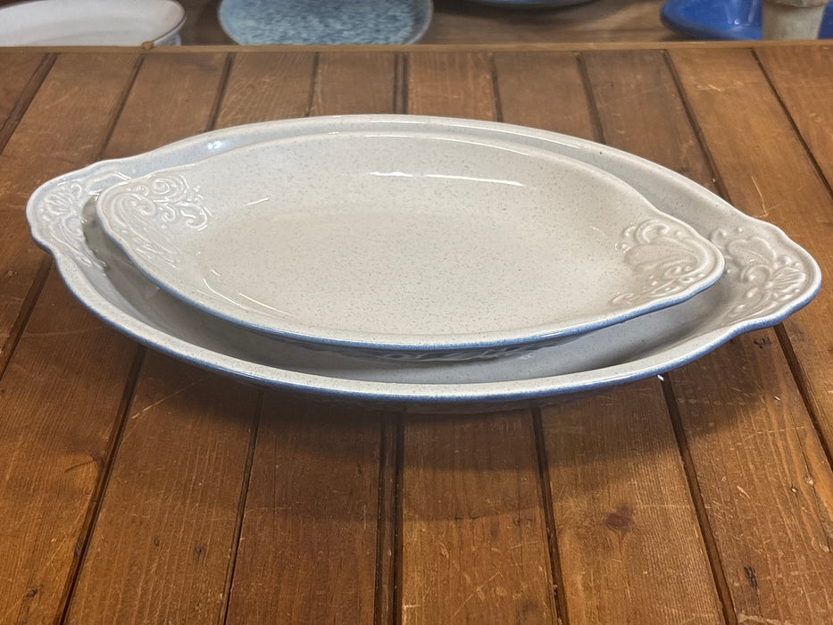 SET OF 2 BLUE AND WHITE STONEWARE PFALTZGRAFF WEIR PLATTERS WITH HANDLES