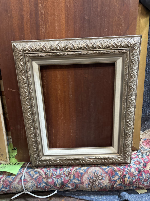 ORNATE SILVER GILT FRAME WITH LINEN FILET 1 OF 2