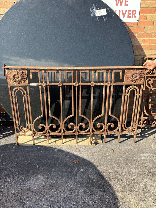SMAL IRON RAIL PANEL WITH SUNFLOWERS
