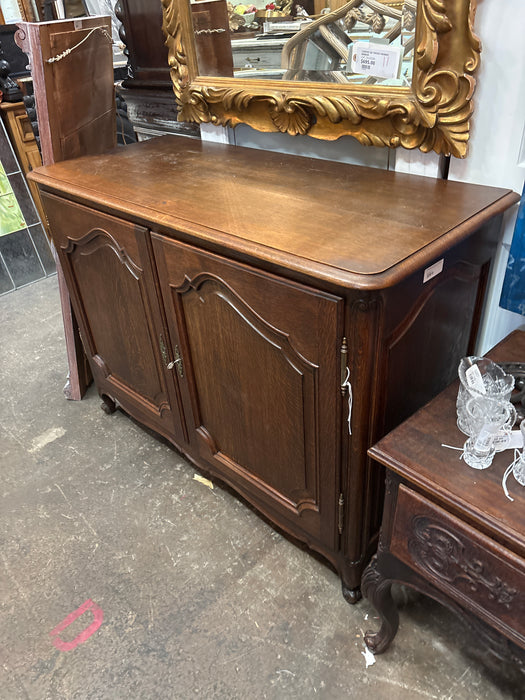 COUNTRY FRENCH 2 DOOR OAK SERVRR