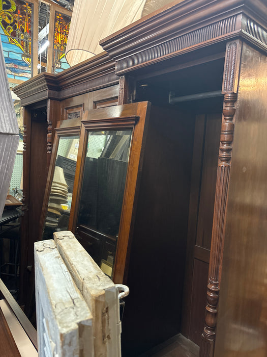LARGE ENGLISH COMPACTUM ARMOIRE