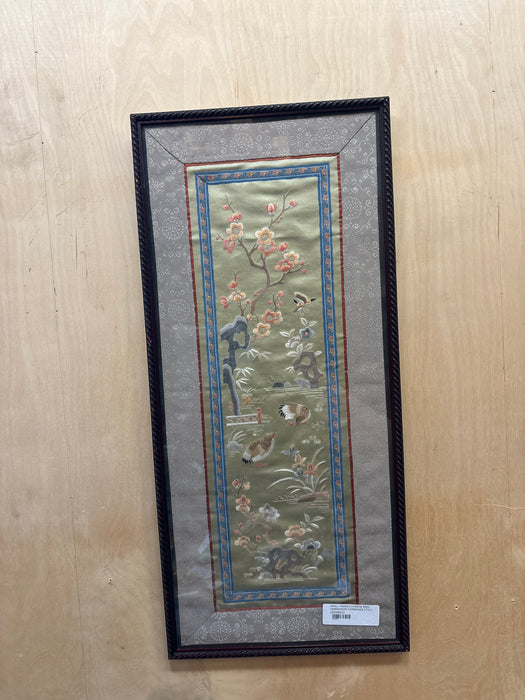 SMALL FRAMED CHINESE BIRD EMBRIODERY FORBIDDEN STICH