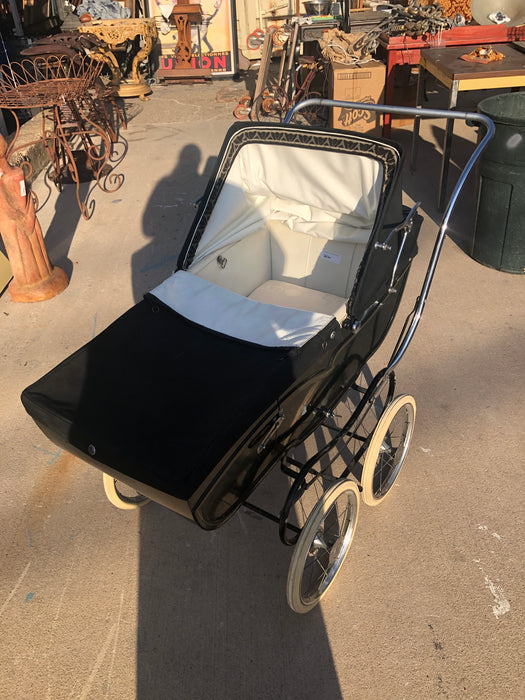 TURN OF THE CENTURY PRAM