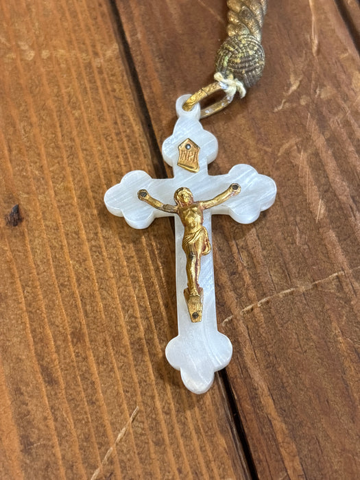 WHITE AND GOLD CRUCIFIX ON GOLD THREAD