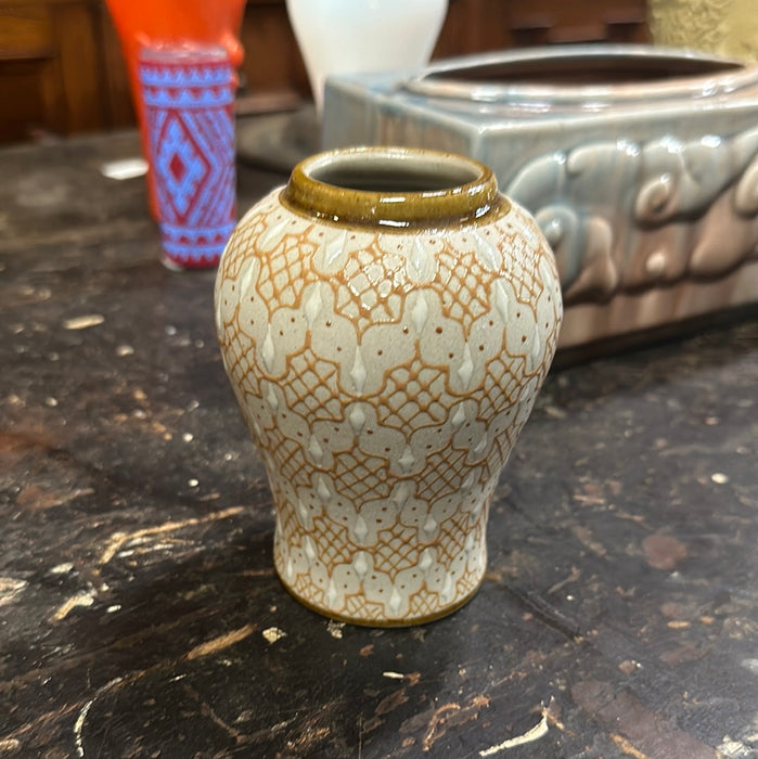 CASHER GLAZED MEXICAN POTTERY VASE