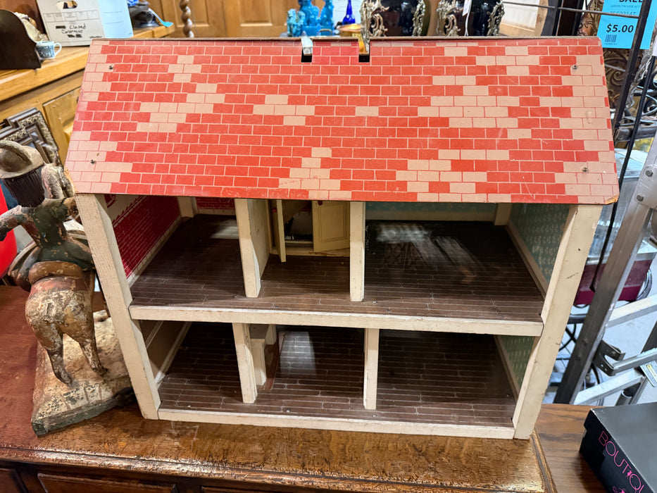 VINTAGE DOLL HOUSE
