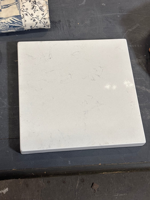SMALL WHITE SQUARE STONE CUTTING BOARD
