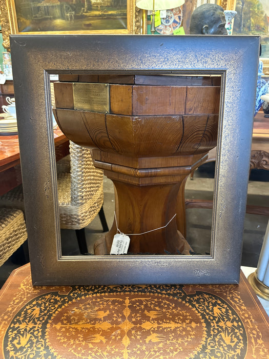 SMALL DISTRESSED LOOK GOLD FRAME