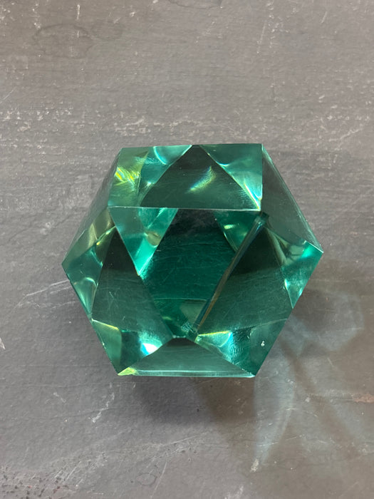 CRYSTAL AQUAMARINE DIAMOND PLINTH