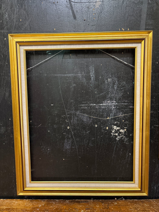 PAIR OF GILT FRAMES WITH GLASS AND LINEN FILET