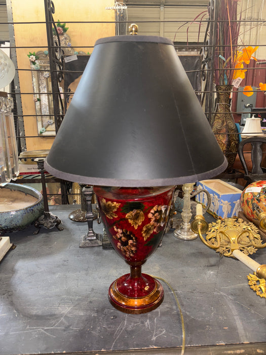 RED TOLE LAMP WITH BLACK SHADE