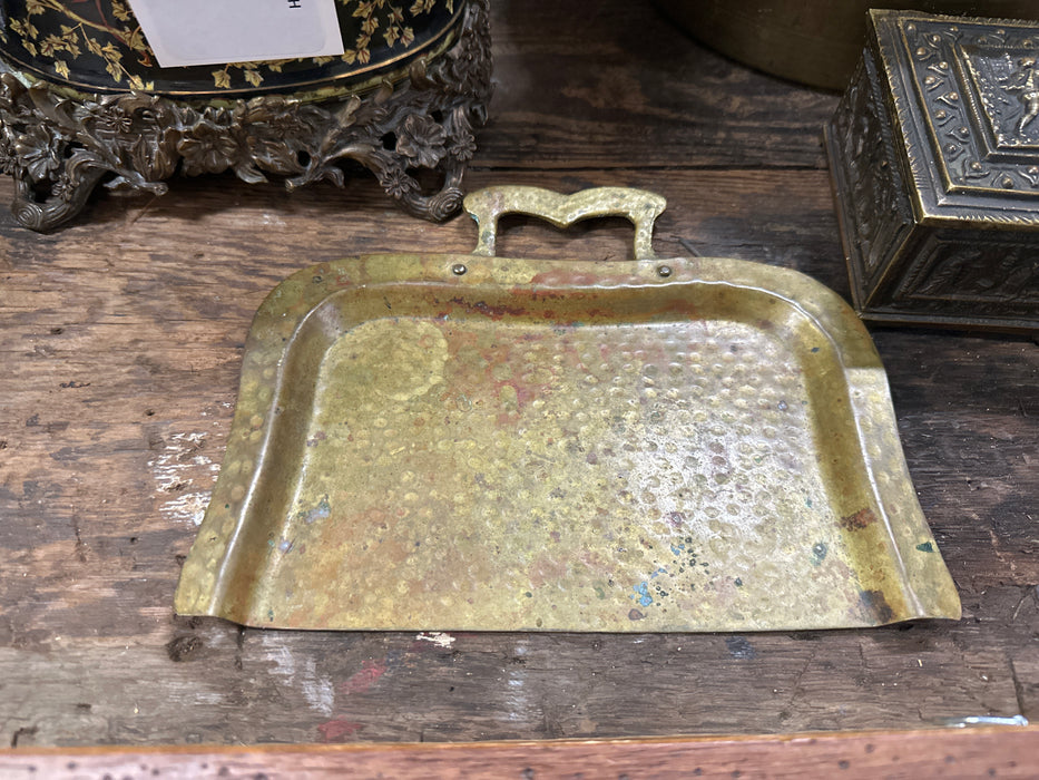 BRASS CRUMB CATCHER