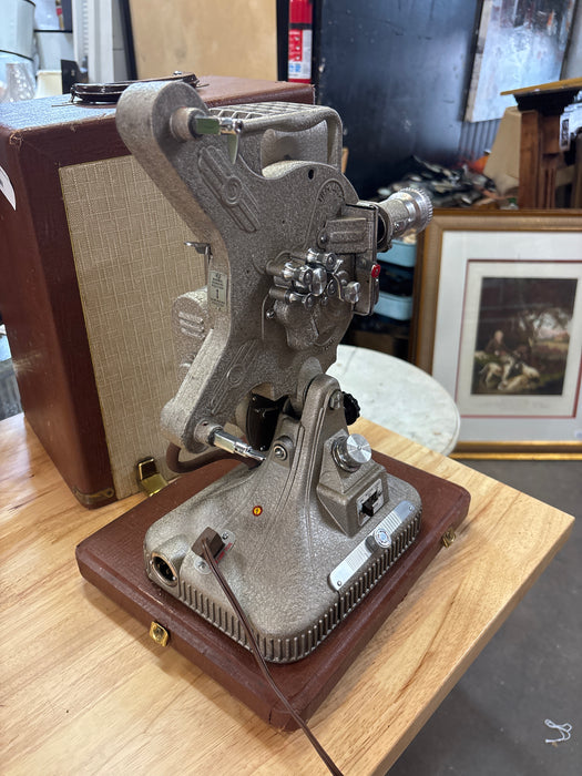 KEYSTONE 16MM PROJECTOR IN CASE - AS FOUND