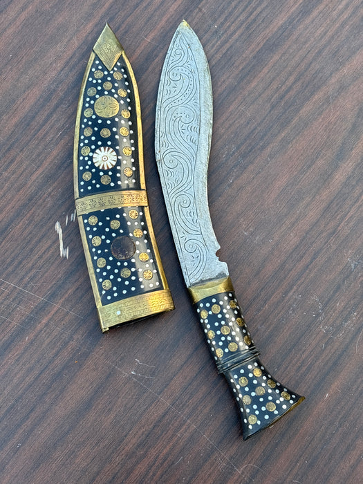 DECORATIVE KNIFE WITH SCABBARD