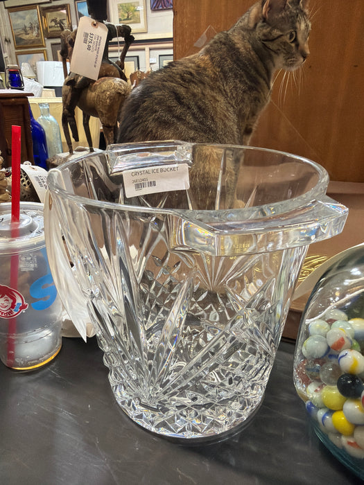 CRYSTAL ICE BUCKET