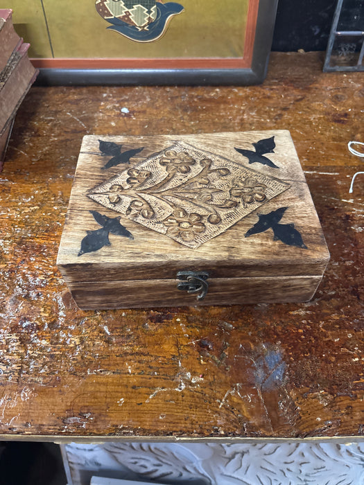 CARVED BOX WITH FLOWERS