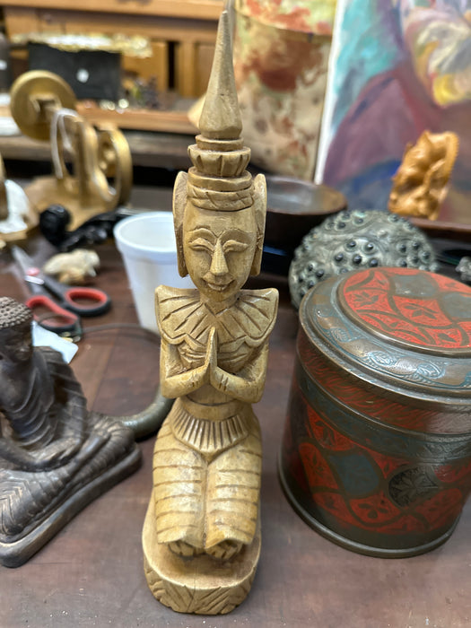 THAI LIGHT WOOD BUDDHA