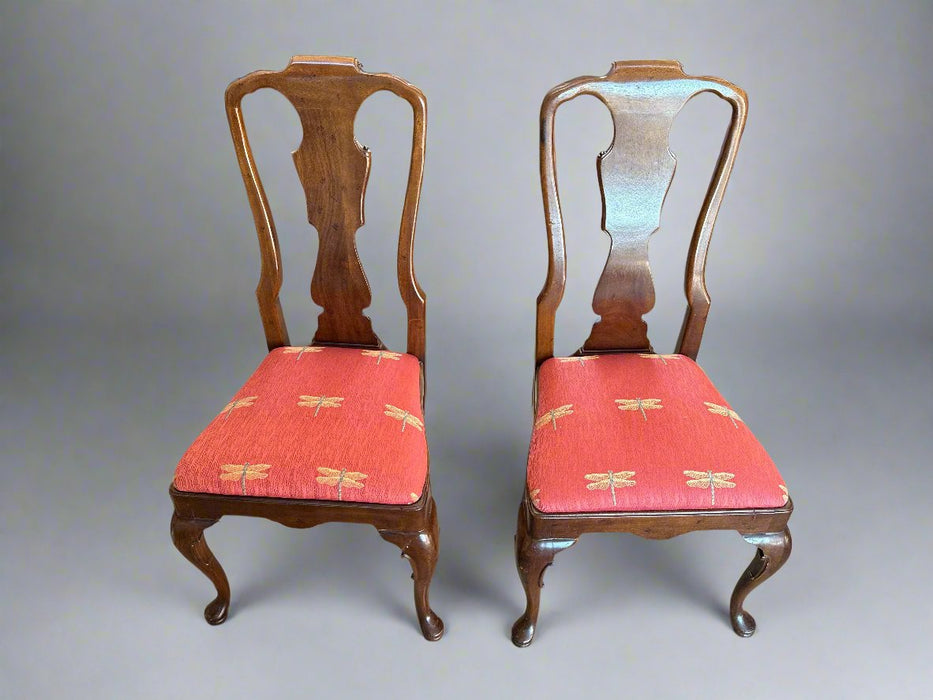 PAIR OF WALNUT QUEEN ANNE SIDE CHAIRS