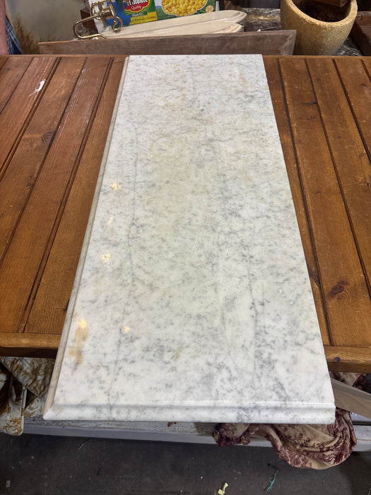 SMALL FINISHED EDGE PIECE OF MARBLE