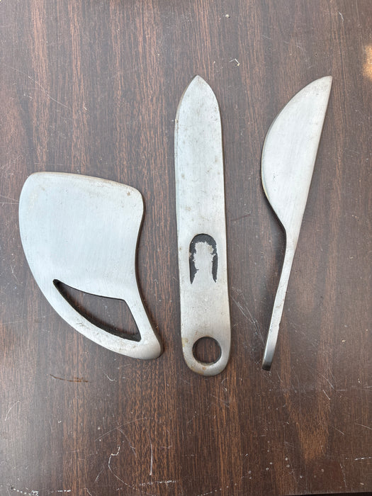SET OF 3 KITCHEN IMPLEMENTS