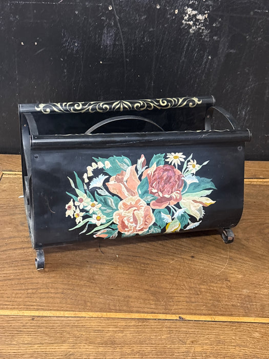 FLORAL METAL MAGAZINE HOLDER