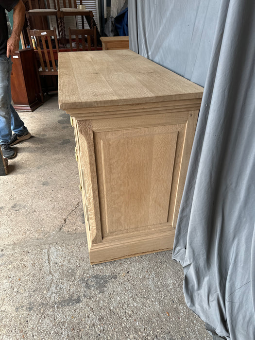 PANELED FRONT RAW OAK CHEST