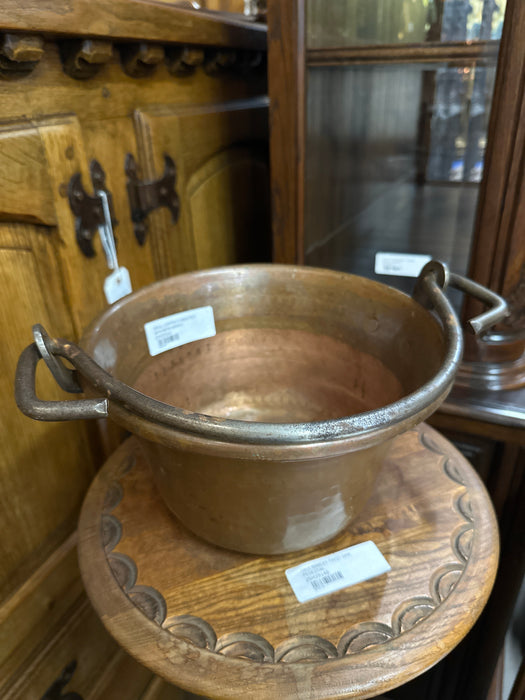 SMALL COPPER FLARED POT WITH IRON HANDLE