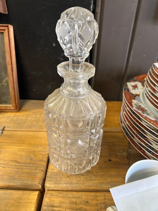 SMALL CRYSTAL DECANTER