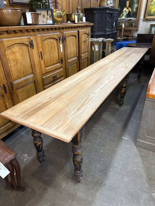 LONGEST PINE MERCANTILE STYLE TABLE