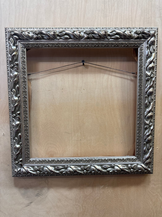 SMALL ORNATE SILVER FOLIATE FRAME