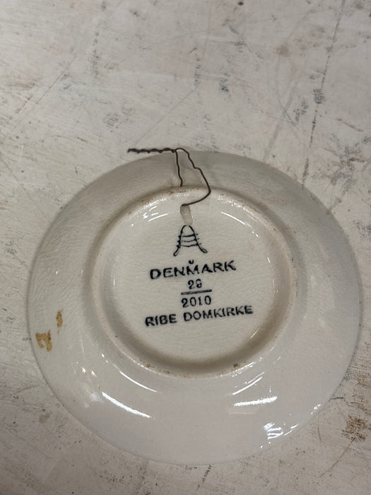 ROYAL COPENHAGEN RIBE CATHEDRAL BUTTER PAT