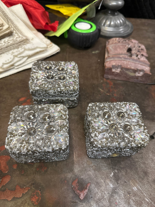 SET OF 3 BAUBLES BOXES