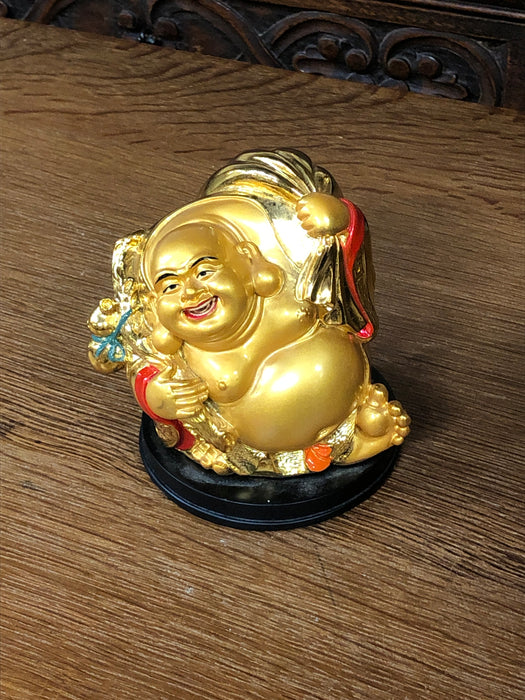 GOLD CHINESE BUDDHA WITH RED