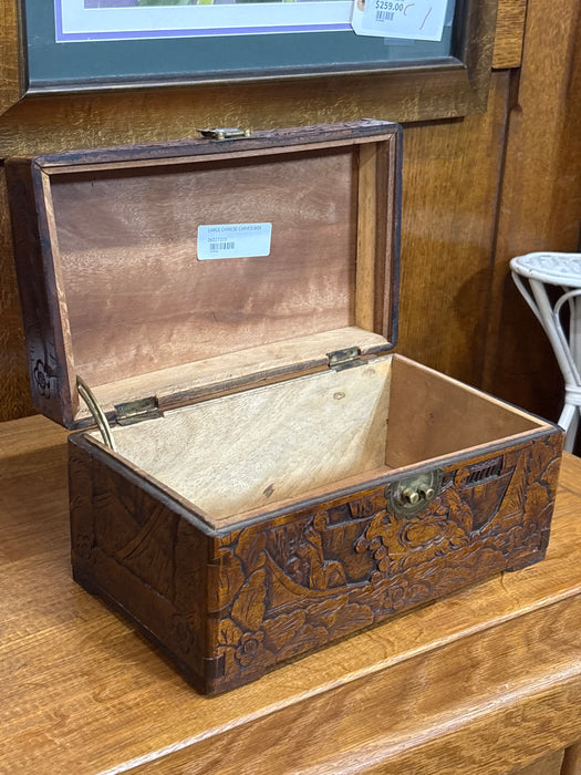 MEDIUM CHINESE CARVED BOX