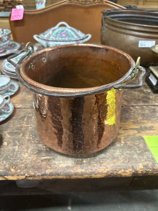 MEDIUM COPPER POT