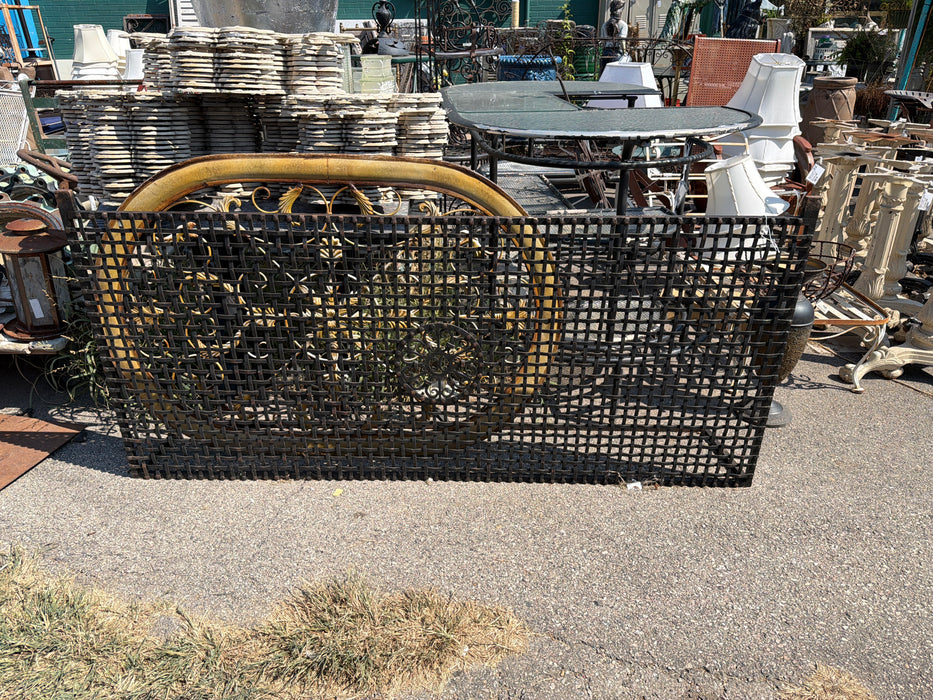 LARGE IRON LATTICEWORK FIRE SCREEN