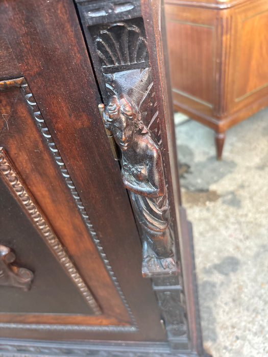 ITALIAN RENAISSANCE REVIVAL FIGURAL CARVED SHALLOW WALNUT SERVER