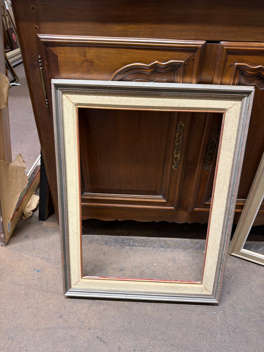 SILVER FRAME WITH LINEN FILET AS FOUND