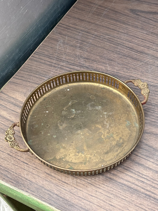 SMALL ROUND BRASS TRAY
