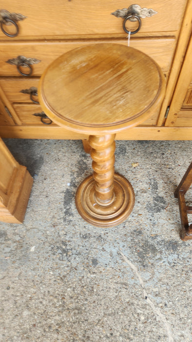 LIGHT BEECH BARLEY TWIST PEDESTAL