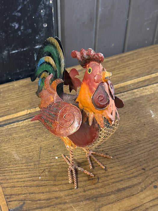 SMALL METAL ROOSTER