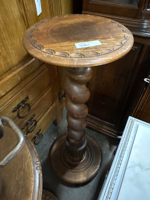 TALL BARLEY TWIST OAK PEDESTAL