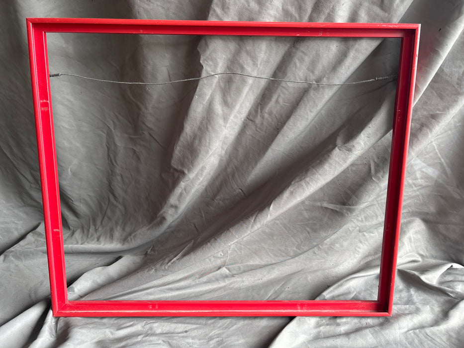 MEDIUM RED METAL FRAME
