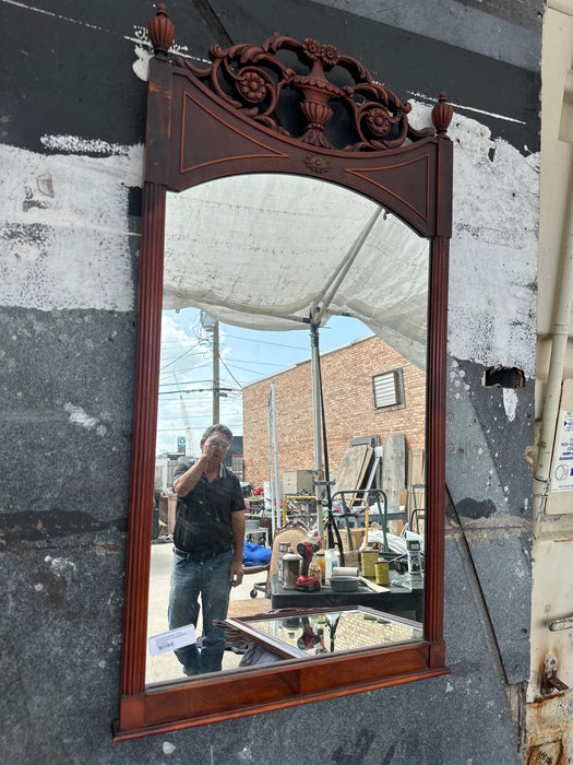 NARROW FEDERAL STYLE MIRROR WITH URN PEDIMENT