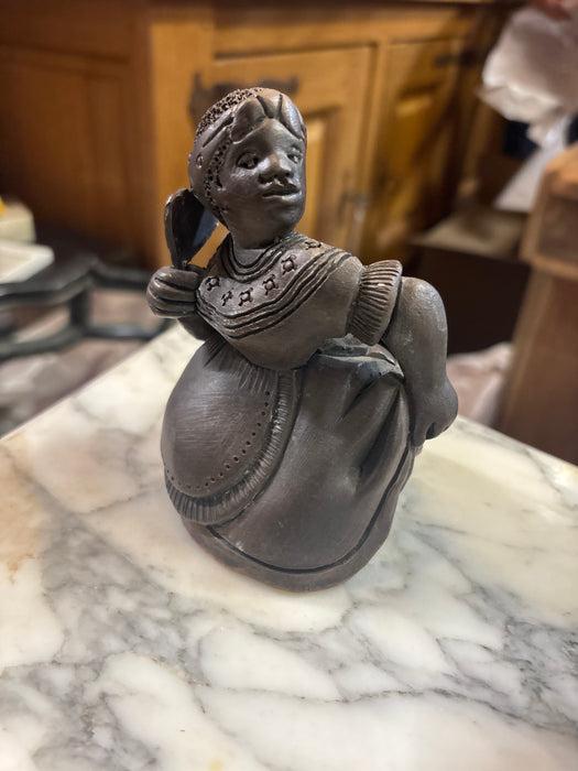 POTTERY LADY WITH FAN