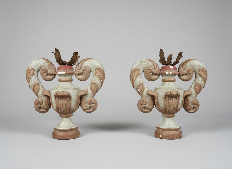 EARLY PAIR OF ANTIQUE ITALIAN CARVED WOOD AND GESSO URNS