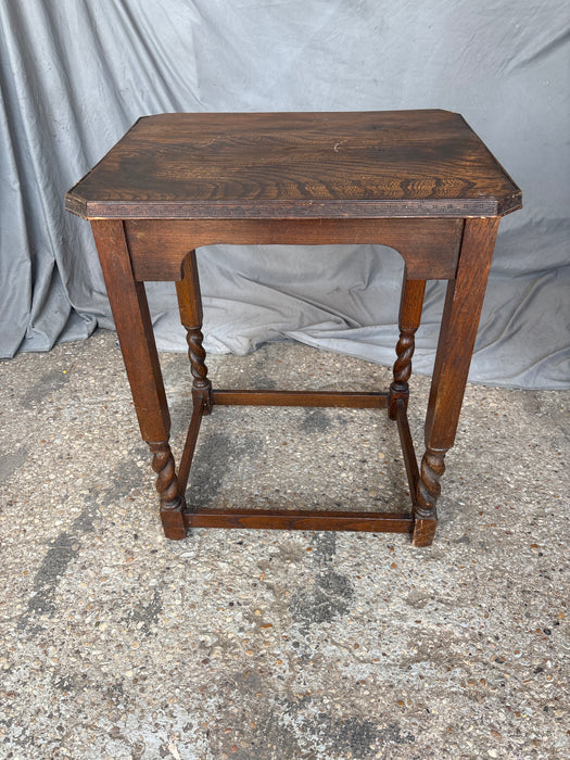 BARLEY TWIST OAK SIDE TABLE