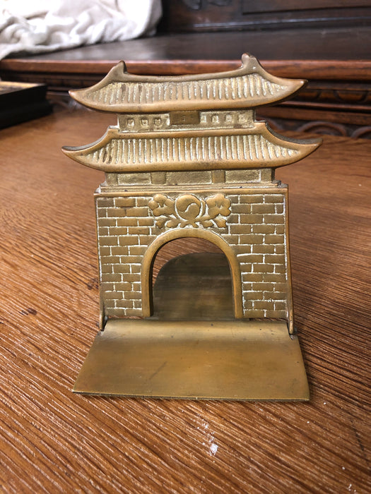 CHINESE BRASS ARCH BOOKEND