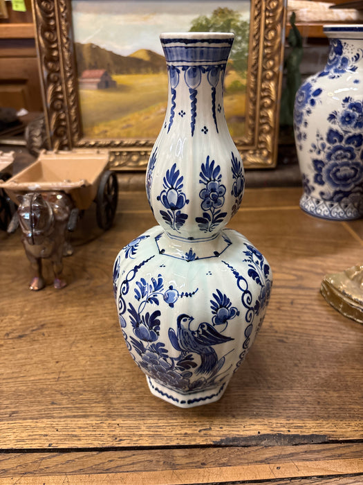 BLUE DELFT SHAPED VASE